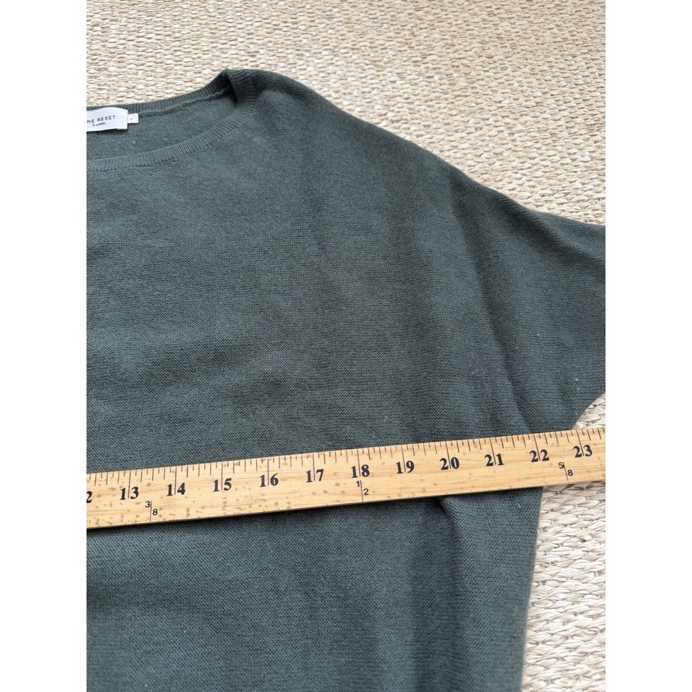 the‎ reset r label sweater. Green 100% Wool, Dolman Sleeve Top. Large - Picture 5 of 7